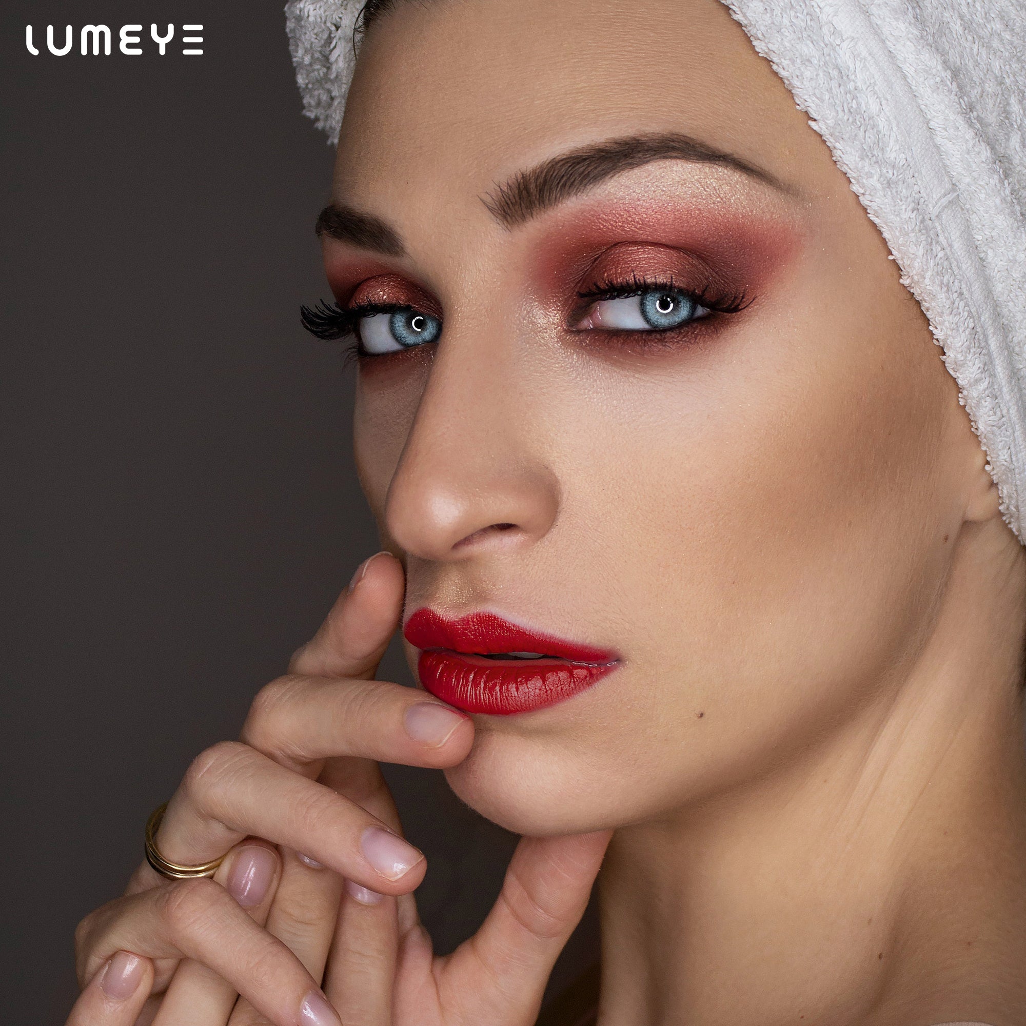 Best COLORED CONTACTS - LUMEYE Chubby Blue Colored Contact Lenses - LUMEYE