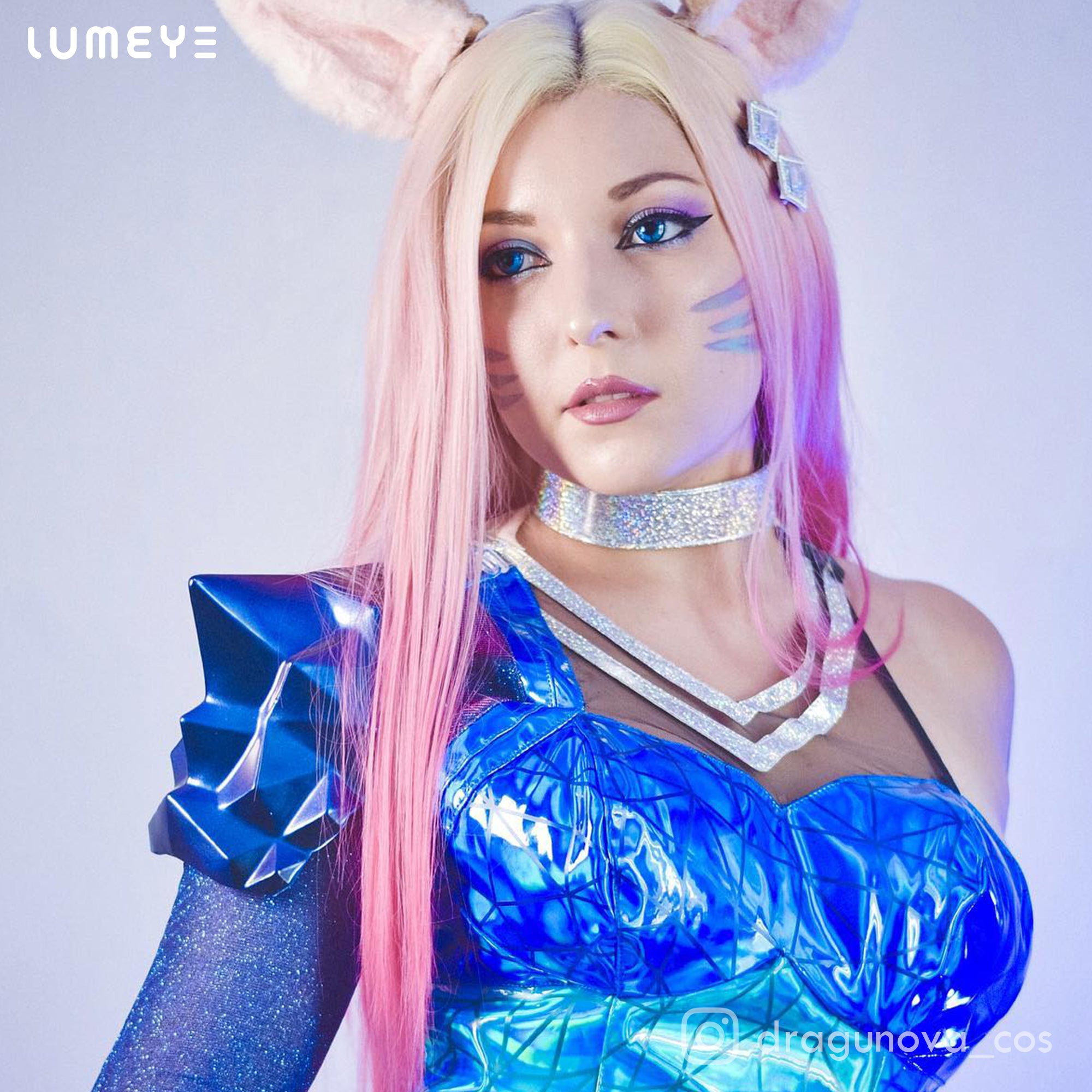 Best COLORED CONTACTS - LUMEYE Gradient Star Blue Colored Contact Lenses - LUMEYE